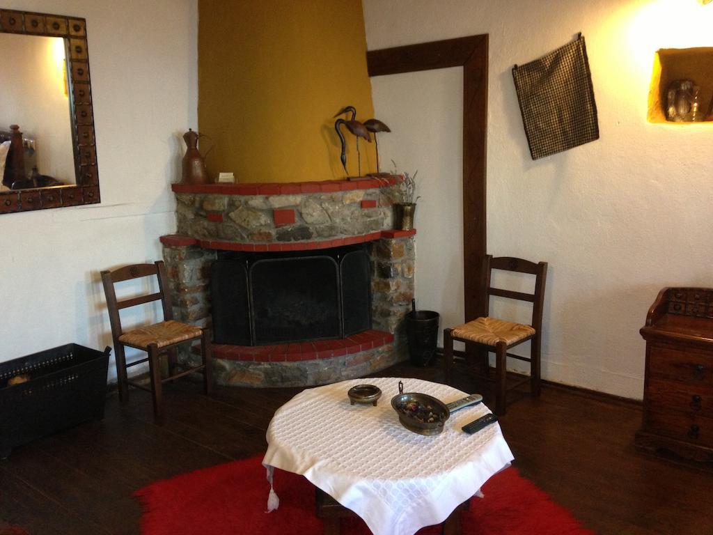 Guesthouse Eleni Palaios Panteleimonas Værelse billede