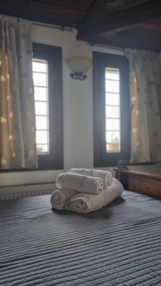 Guesthouse Eleni Palaios Panteleimonas Eksteriør billede